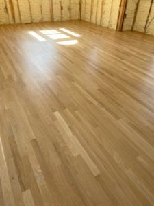 Post-White-Oak-Floor-with-Waterborne-Polyurethane